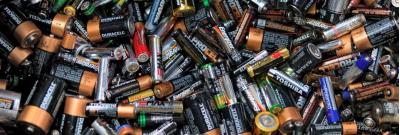 Batterien: Alkali- und Knopfzellenbatterien speichern